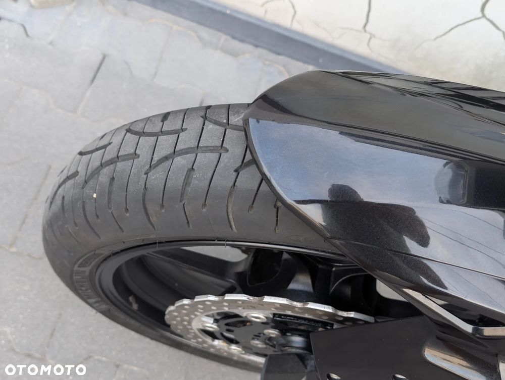 Kawasaki Versys 650 - 14