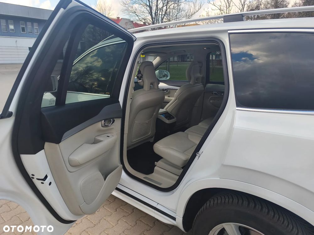 Volvo XC 90 T5 AWD Geartronic Momentum - 10