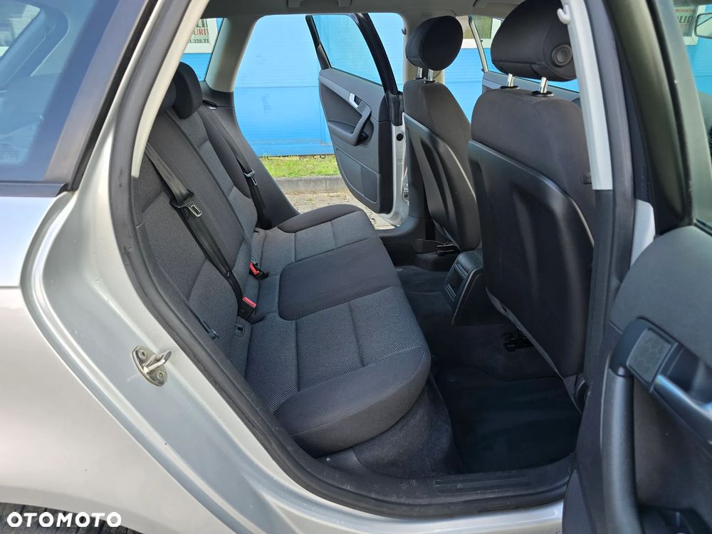 Audi A3 Sportback 1.6 Attraction - 16