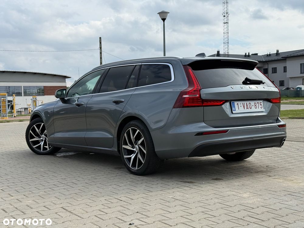 Volvo V60 D3 Momentum Pro - 3