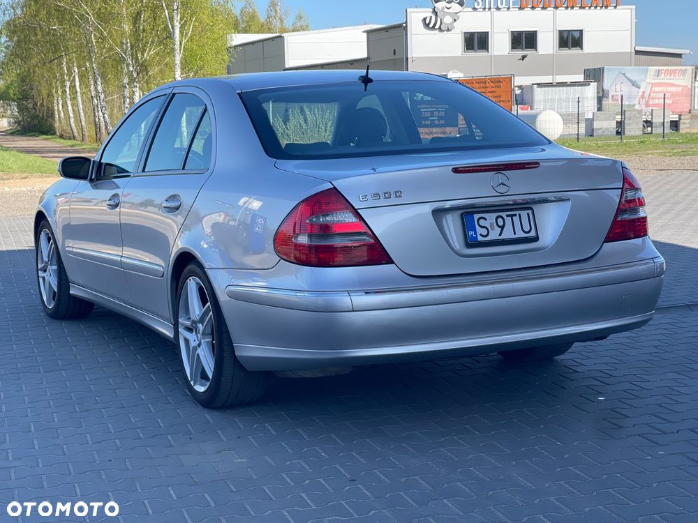 Mercedes-Benz Klasa E 500 Avantgarde Sport Edition - 3