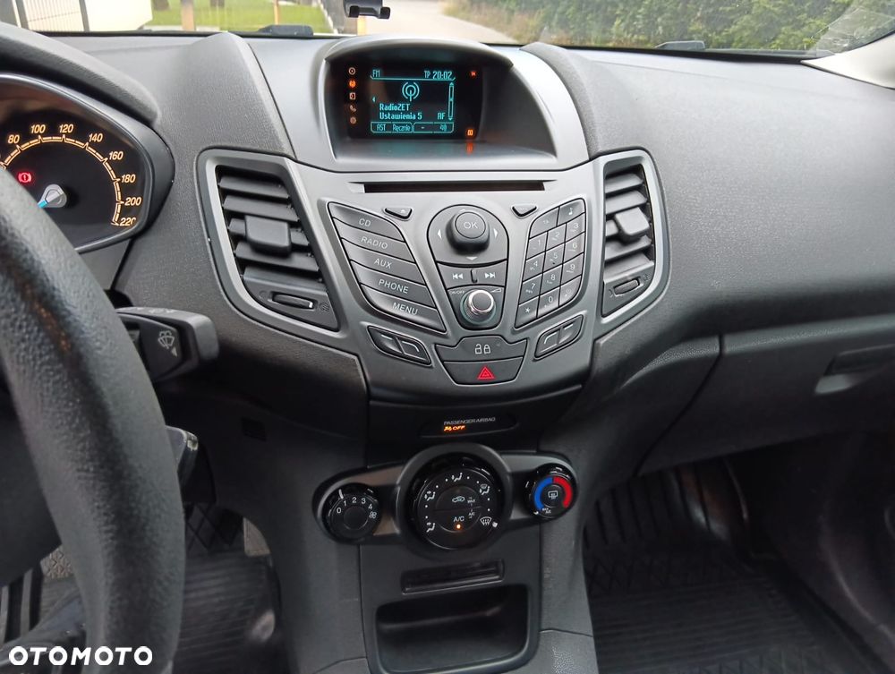 Ford Fiesta 1.5 TDCi Ambiente - 7