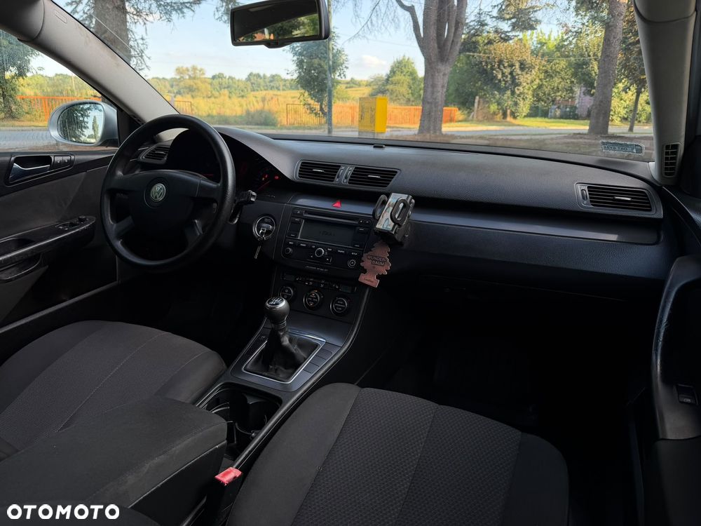 Volkswagen Passat 1.9 TDI Comfortline - 7