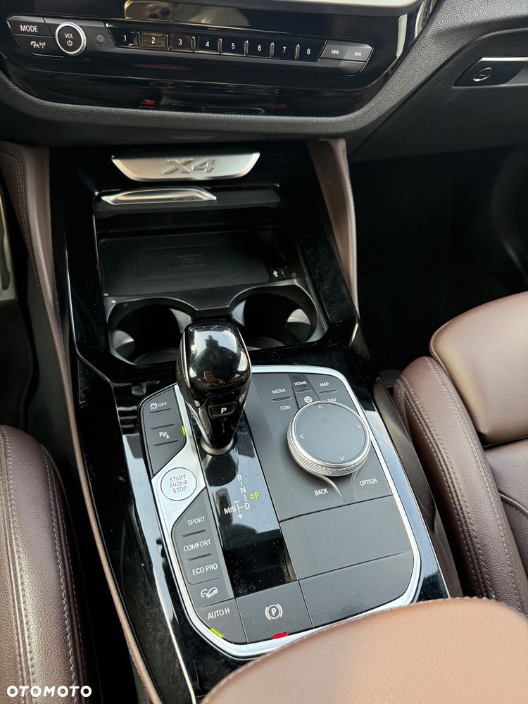 BMW X4 - 33