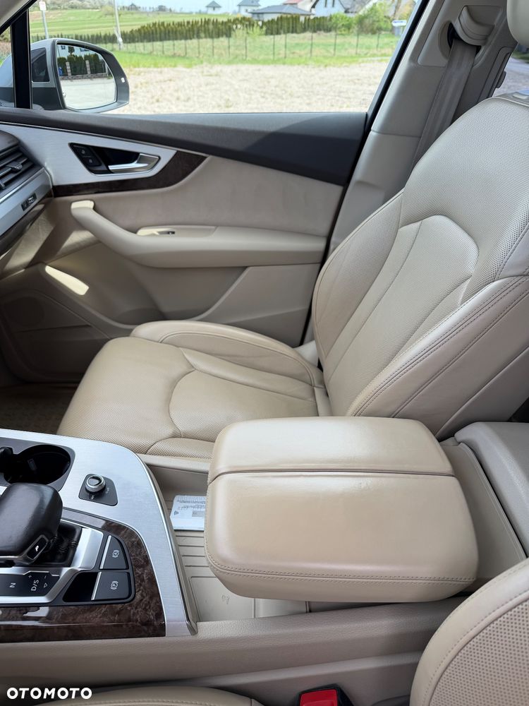 Audi Q7 3.0 TDI Quattro Tiptronic - 25