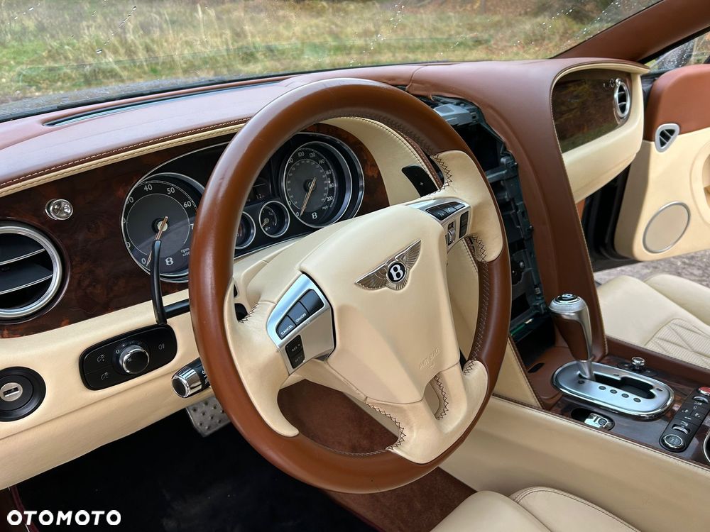 Bentley Continental GT - 7