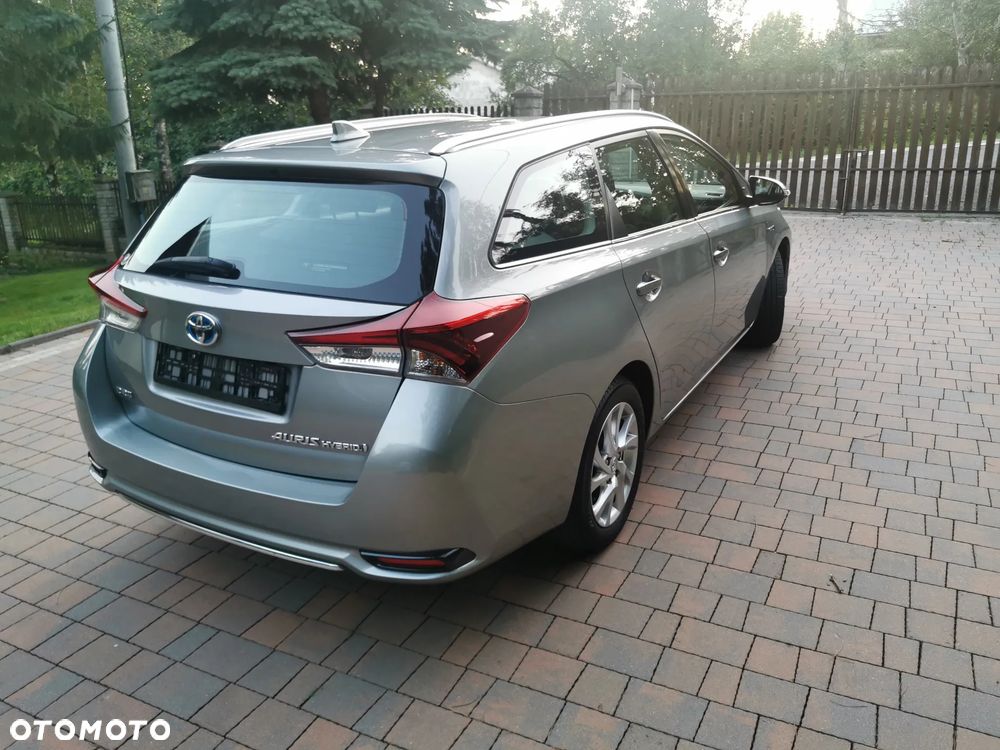 Toyota Auris - 13