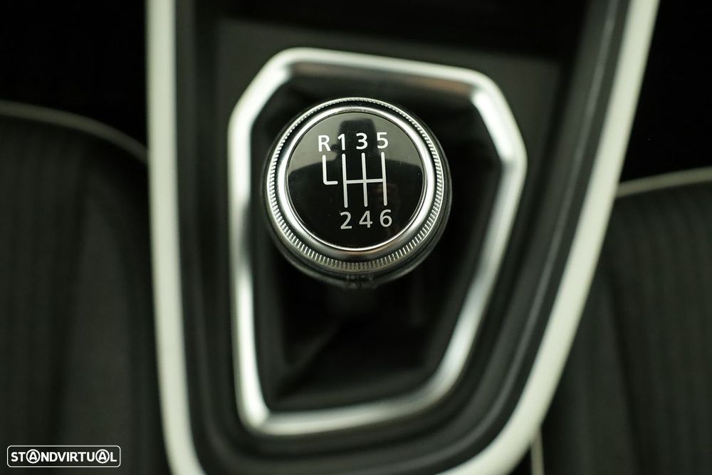 Renault Clio 1.0 TCe Techno Bi-Fuel - 14