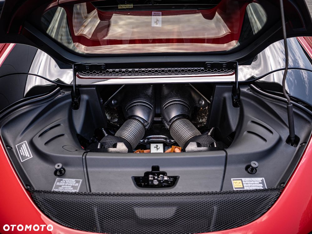 Ferrari 296 GTS - 38