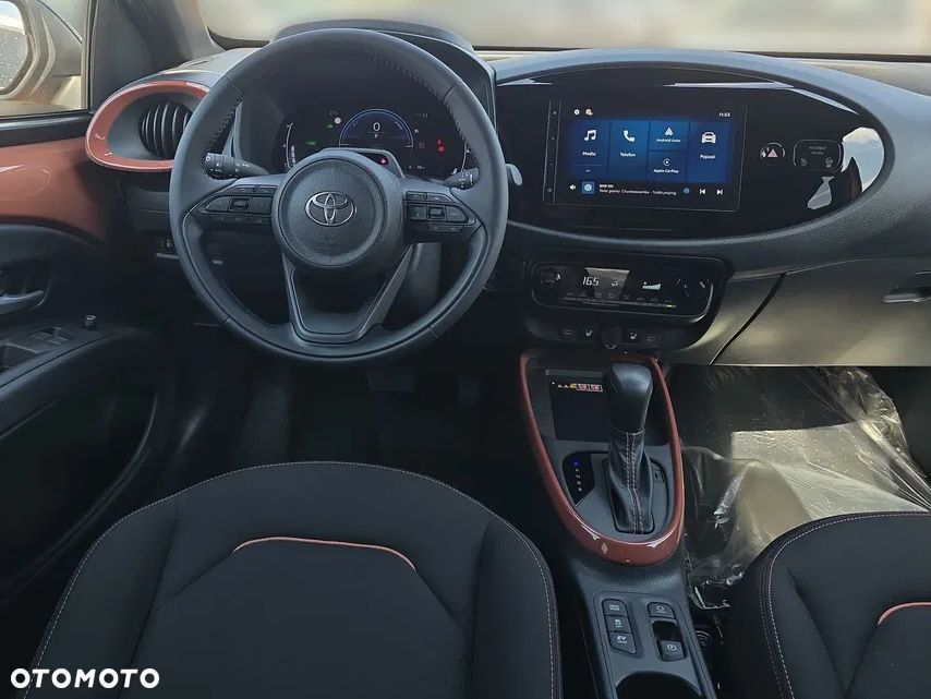 Toyota Aygo X Hybrid 1.5 Style e-CVT - 23