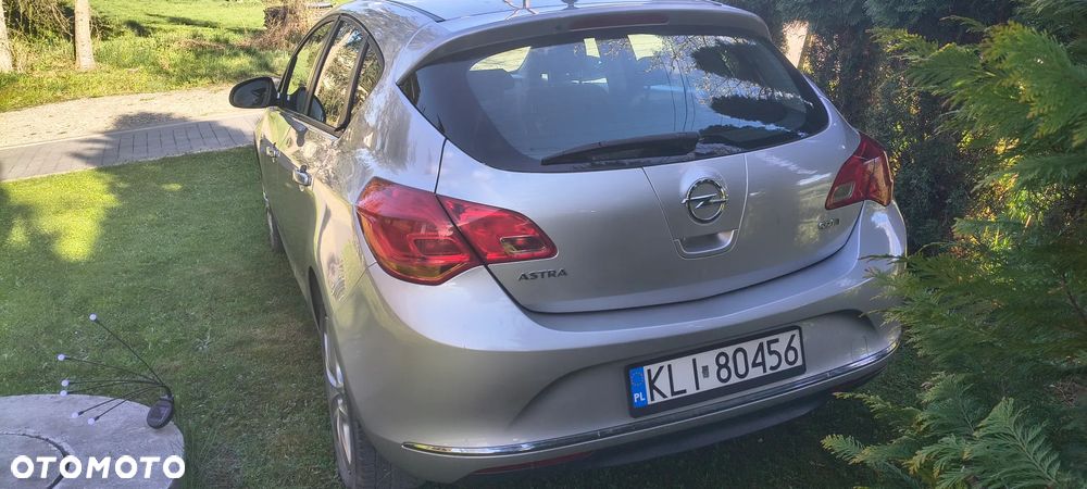 Opel Astra 1.7 CDTI 111 - 6