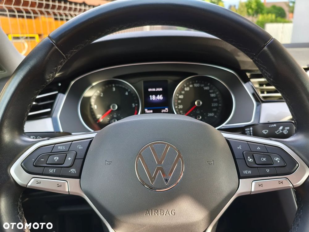 Volkswagen Passat 2.0 TDI EVO Business - 7