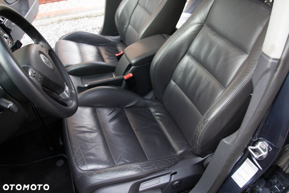 Volkswagen Golf 2.0 TDI DPF GT Sport - 18