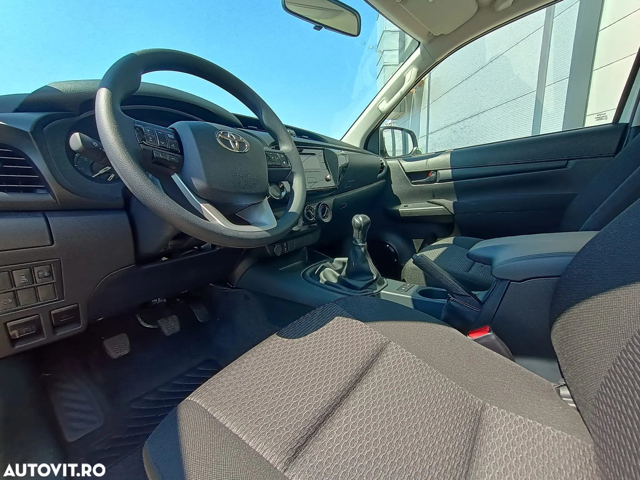 Toyota Hilux - 6