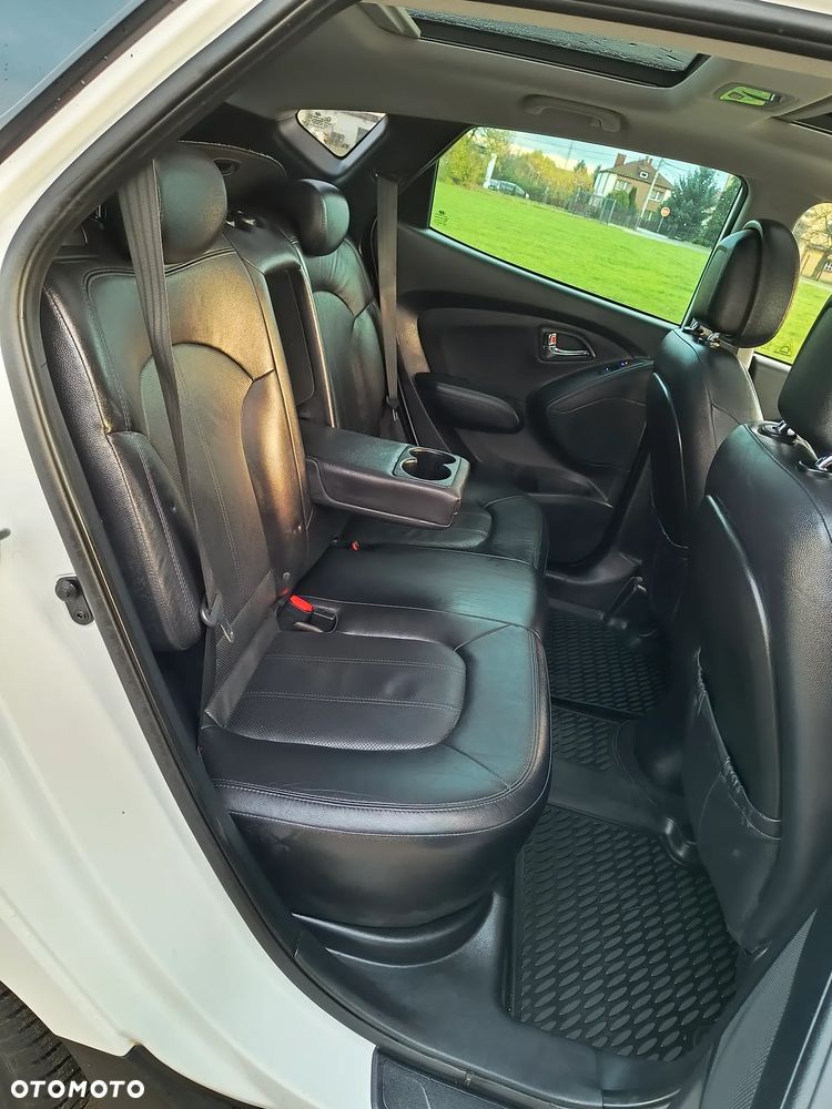 Hyundai ix35 2.0 CRDi 4WD Automatik Premium - 23