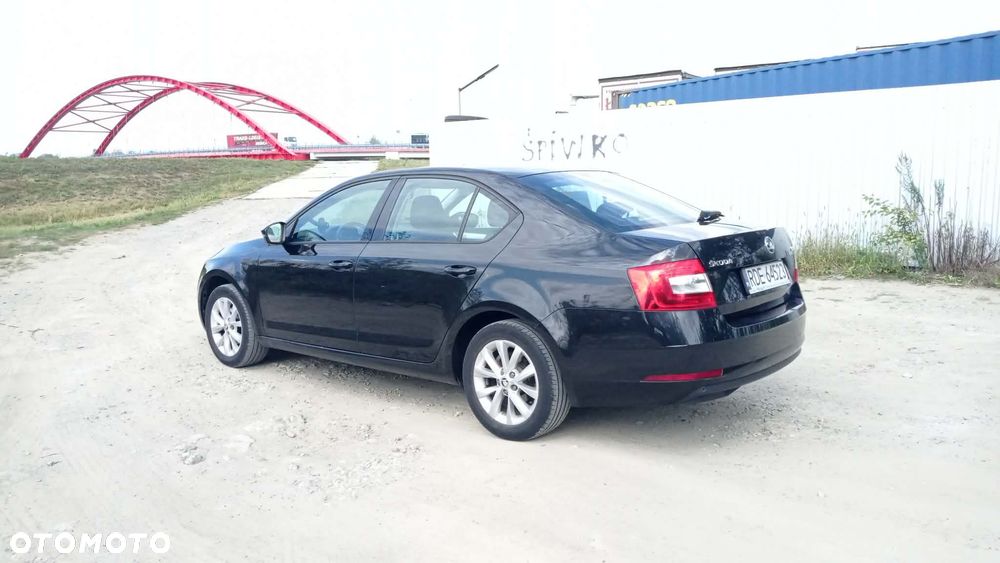 Skoda Octavia 1.6 TDI Ambition - 4