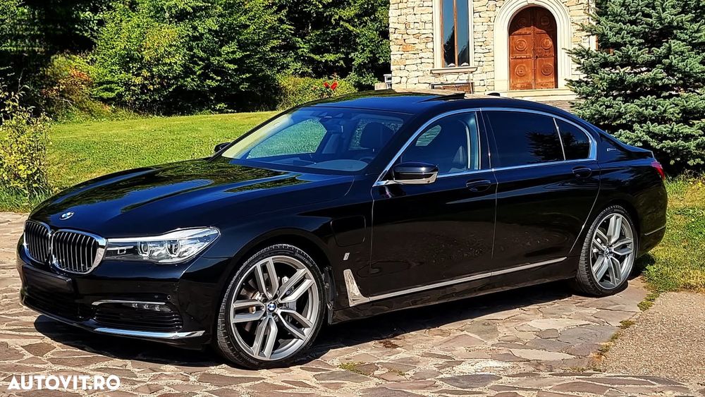 BMW Seria 7 740i - 22