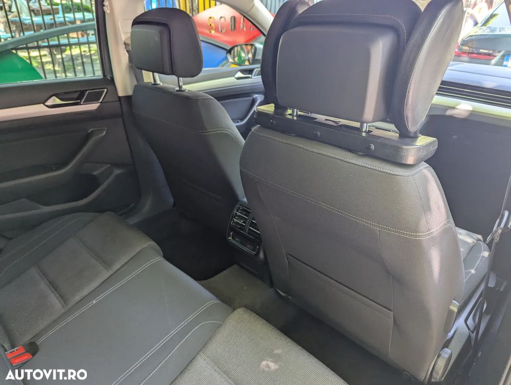 Volkswagen Passat 2.0 TDI DSG Comfortline - 9