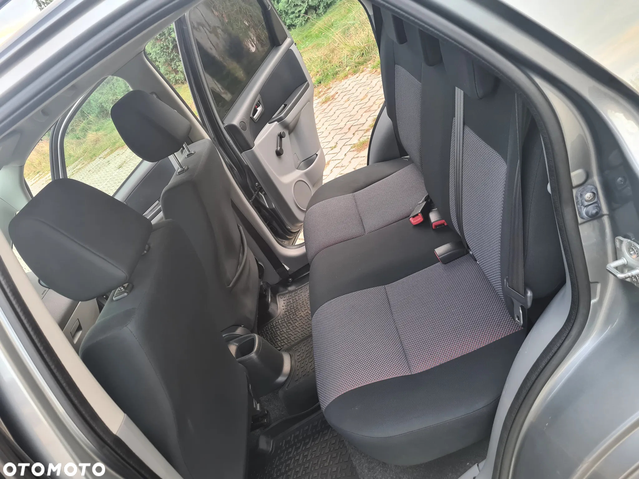 Suzuki SX4 1.6 GLX / Comfort - 25