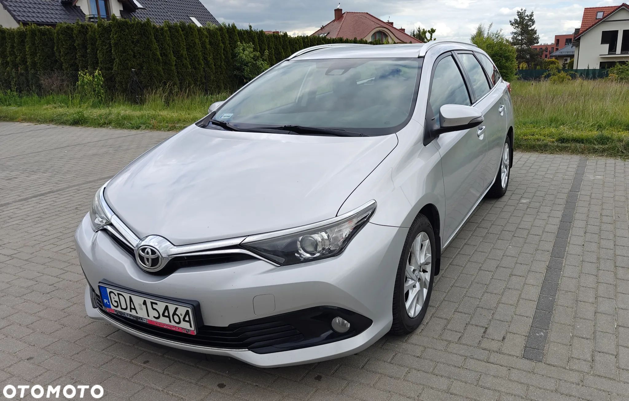 Toyota Auris 1.6 Comfort - 1