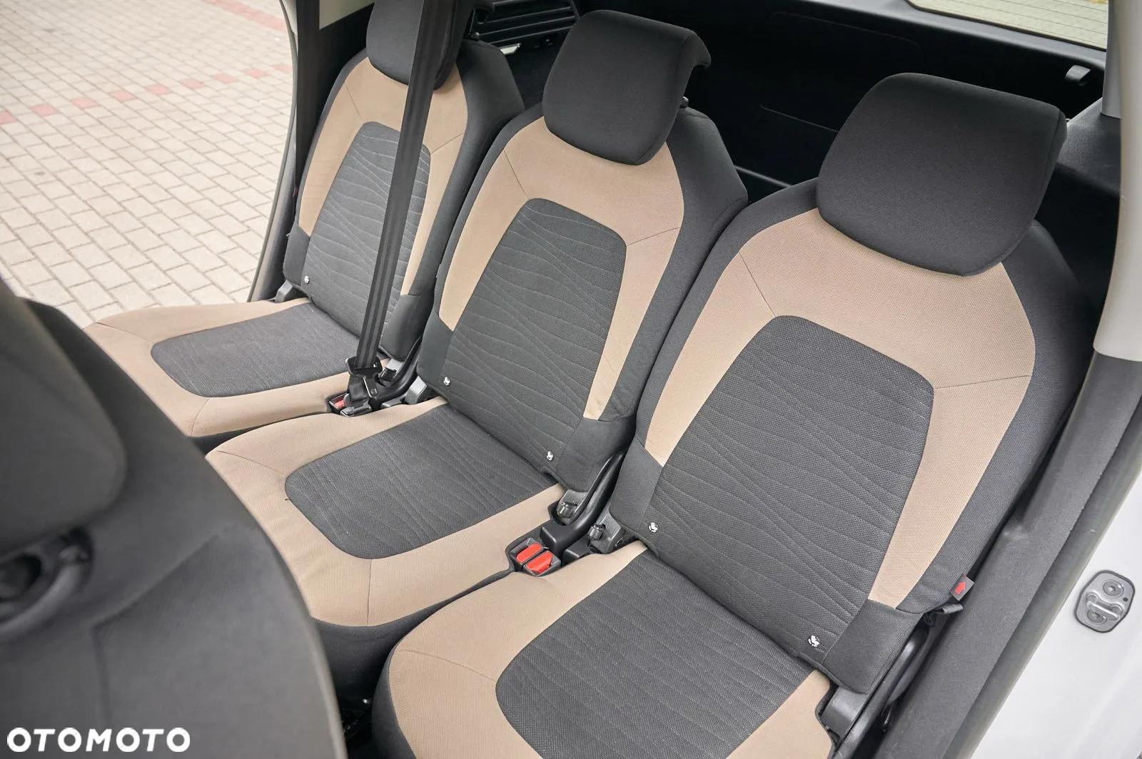 Citroën C4 Picasso THP 165 Stop&Start EAT6 Exclusive - 28