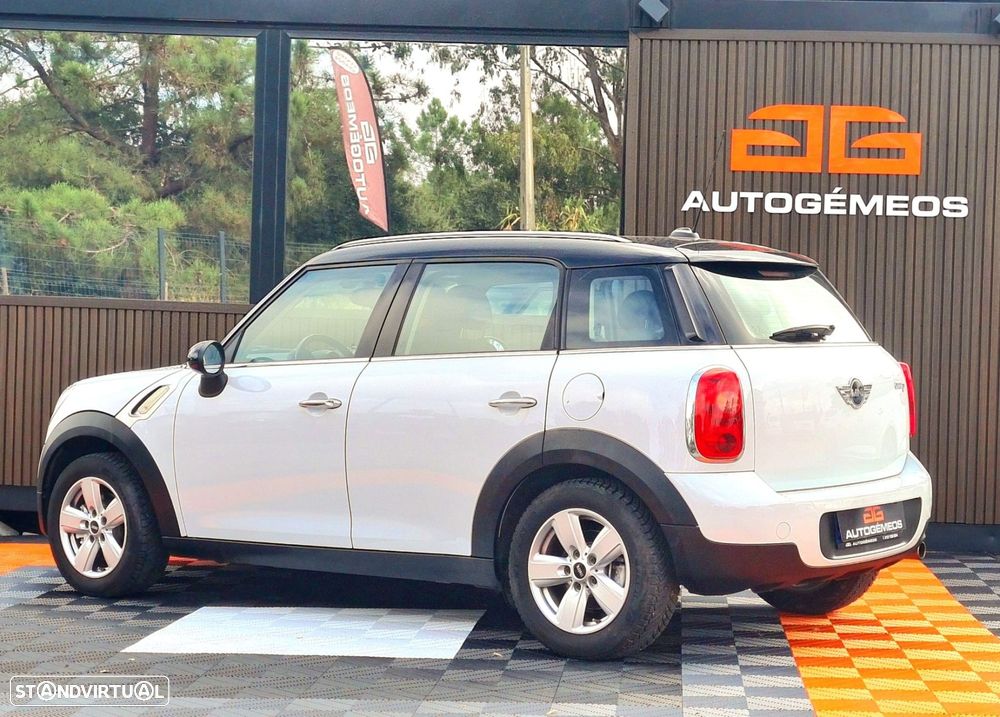 MINI 5 Portas One D - 5