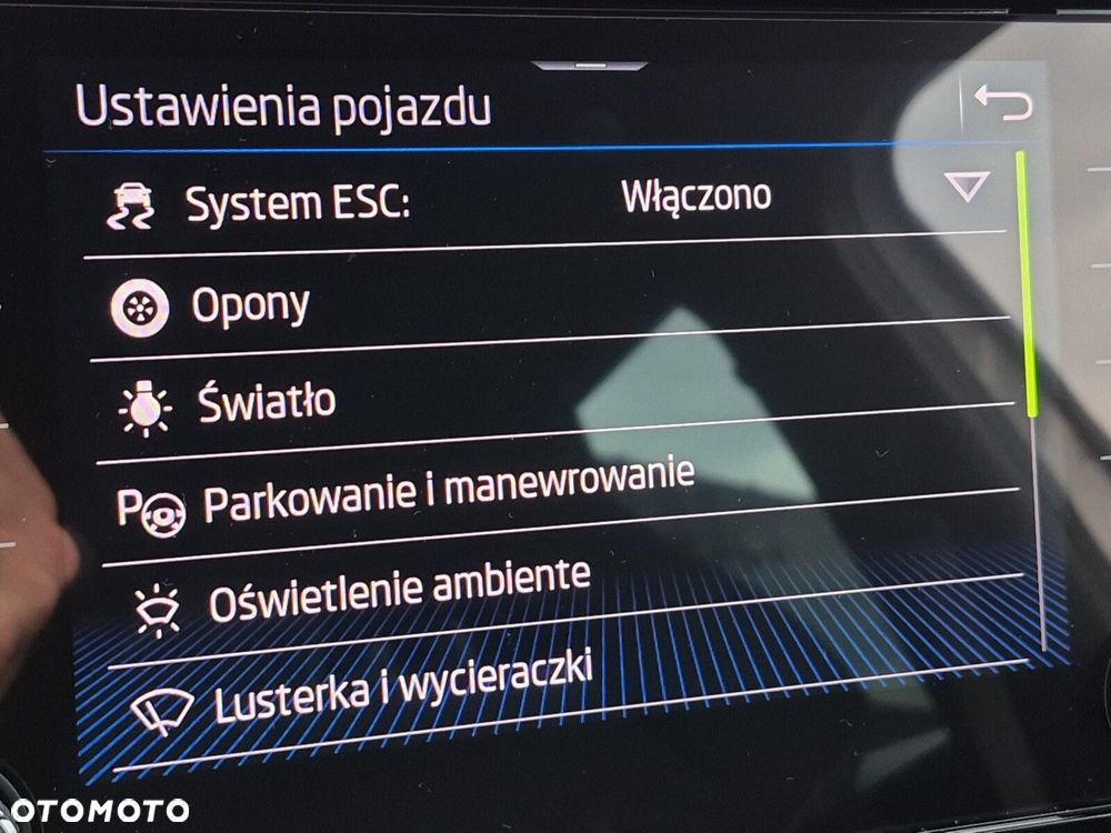 Skoda Karoq 1.5 TSI ACT 4x2 Sportline DSG - 29