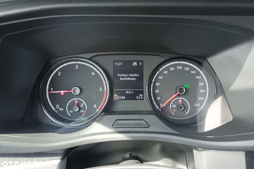 Volkswagen Caravelle - 21