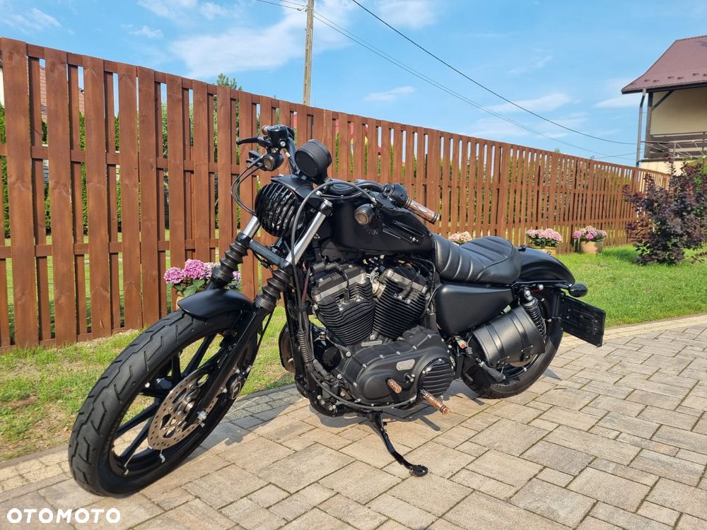 Harley-Davidson Sportster Iron 883 - 12