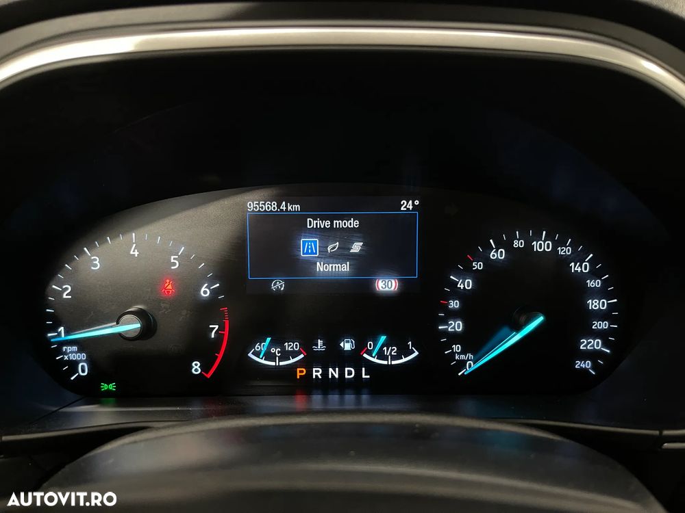 Ford Focus 1.0 EcoBoost Trend Edition - 26