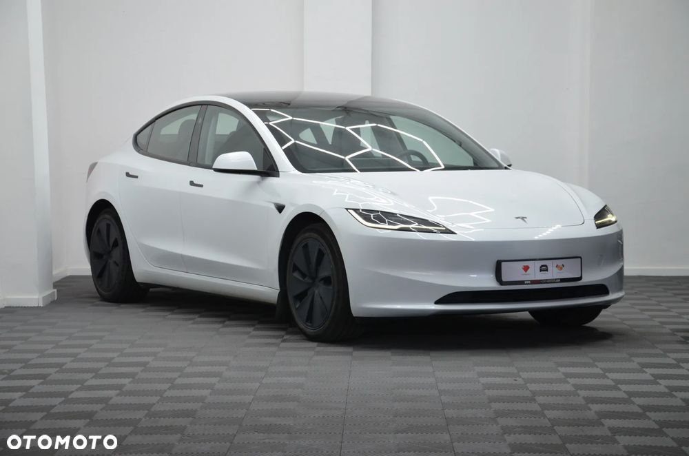 Tesla Model 3 Langstreckenbatterie Allradantrieb Dual Motor - 2