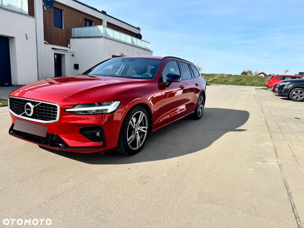 Volvo V60 T5 R-Design - 1