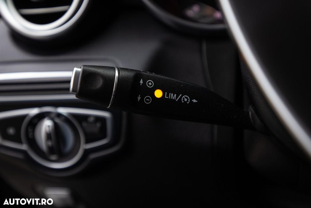 Mercedes-Benz GLC Coupe 220 d 4Matic 9G-TRONIC AMG Line - 16