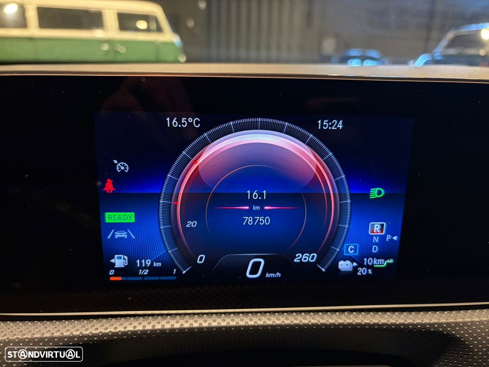 Mercedes-Benz A 250 Limousine e 8G-DCT AMG Line - 26