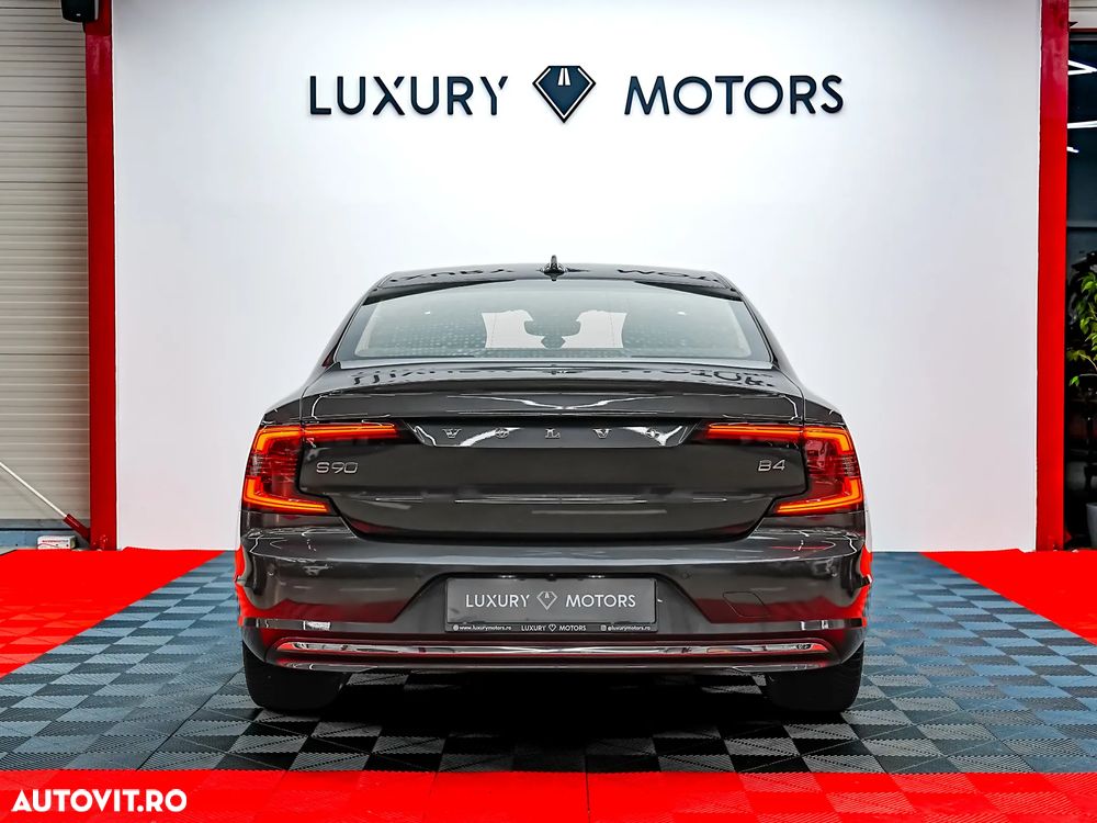 Volvo S90 B4 MHEV AT Plus Bright - 9