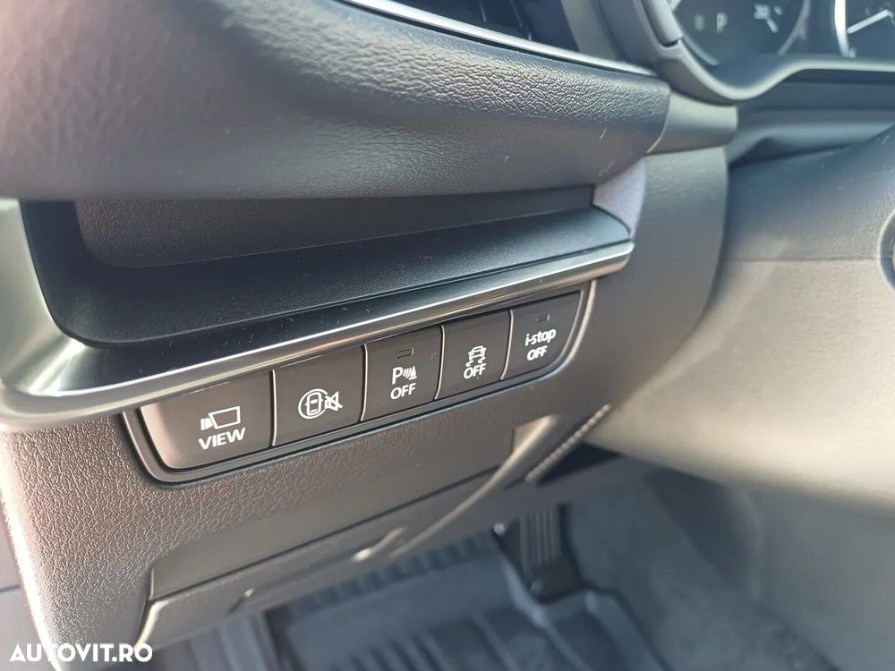 Mazda 3 e-Skyactiv X186 AT MHEV Exclusive-Line - 14