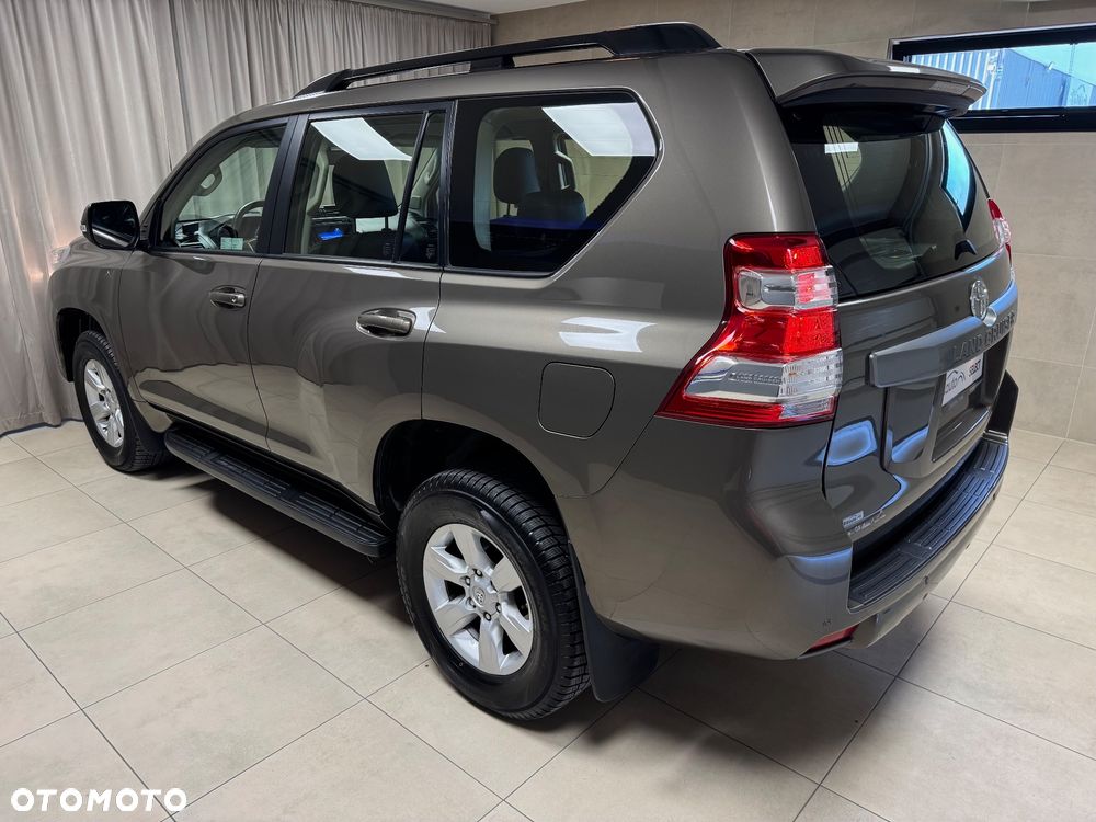 Toyota Land Cruiser - 15