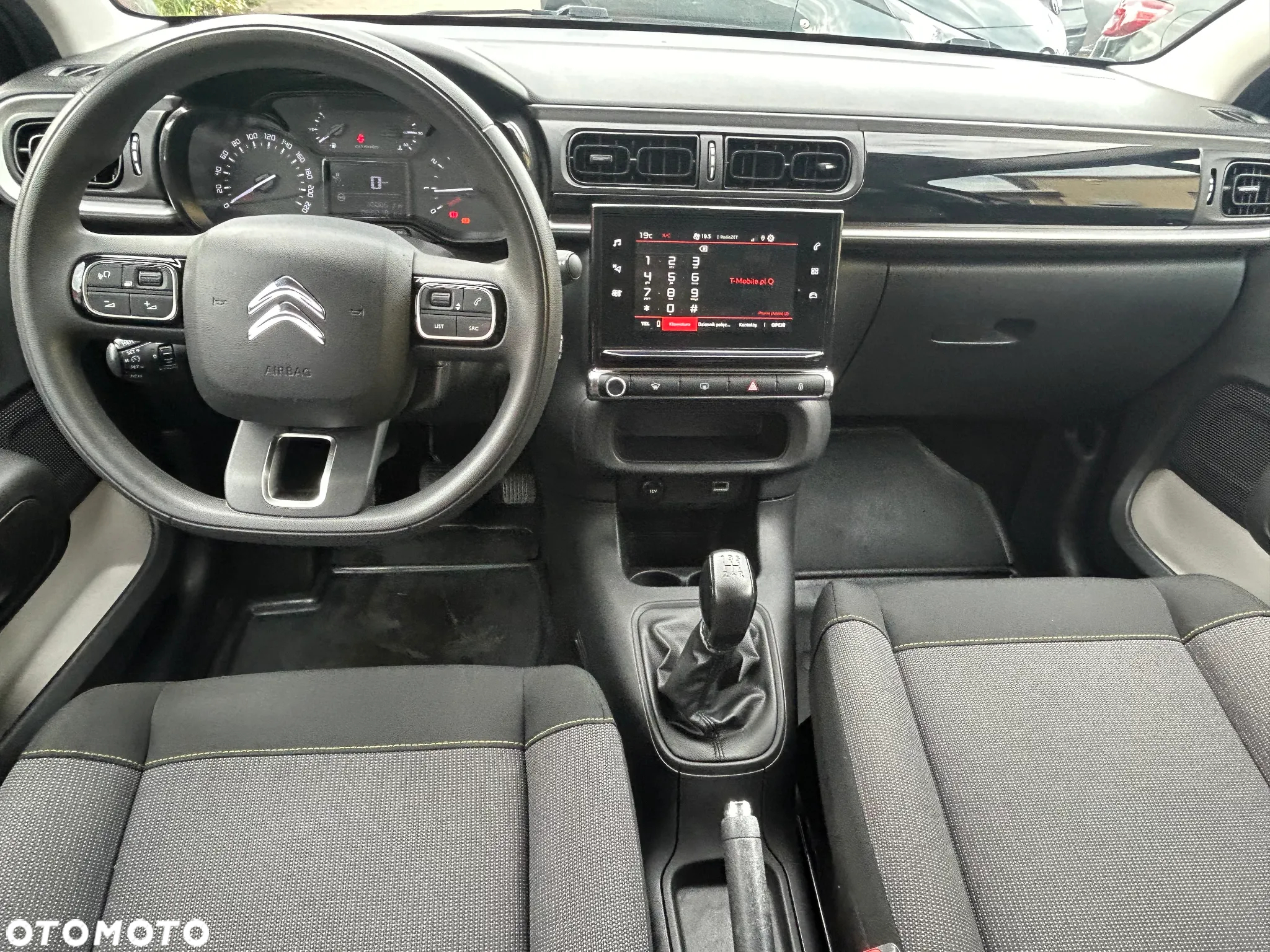 Citroën C3 Pure Tech 82 SHINE - 10