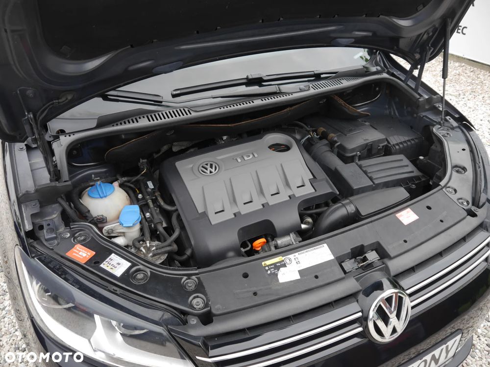 Volkswagen Touran 2.0 TDI DPF BlueMotion Technology MATCH - 23