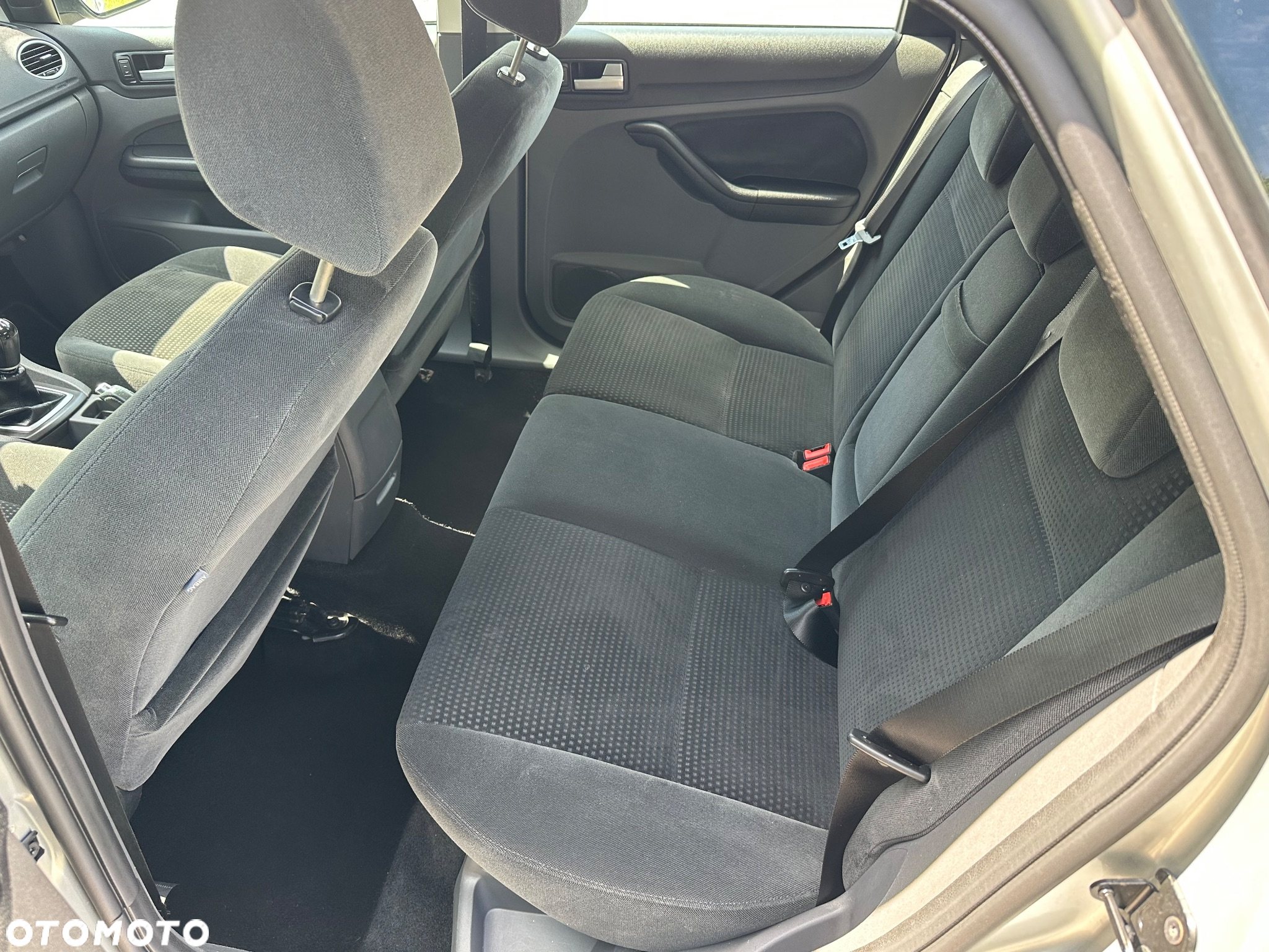 Ford Focus 1.6 16V Ghia - 14