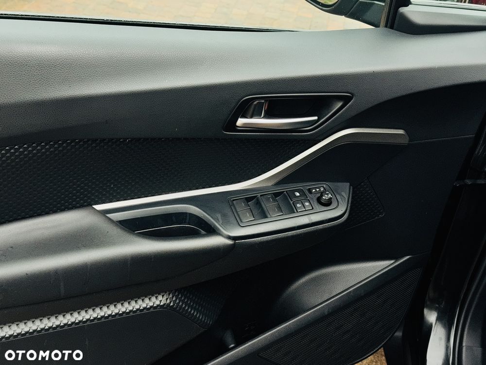 Toyota C-HR Business-Edition - 32