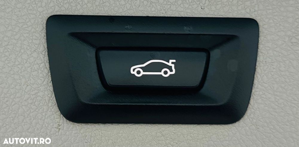 BMW Seria 3 318d DPF Aut. Edition Lifestyle - 22