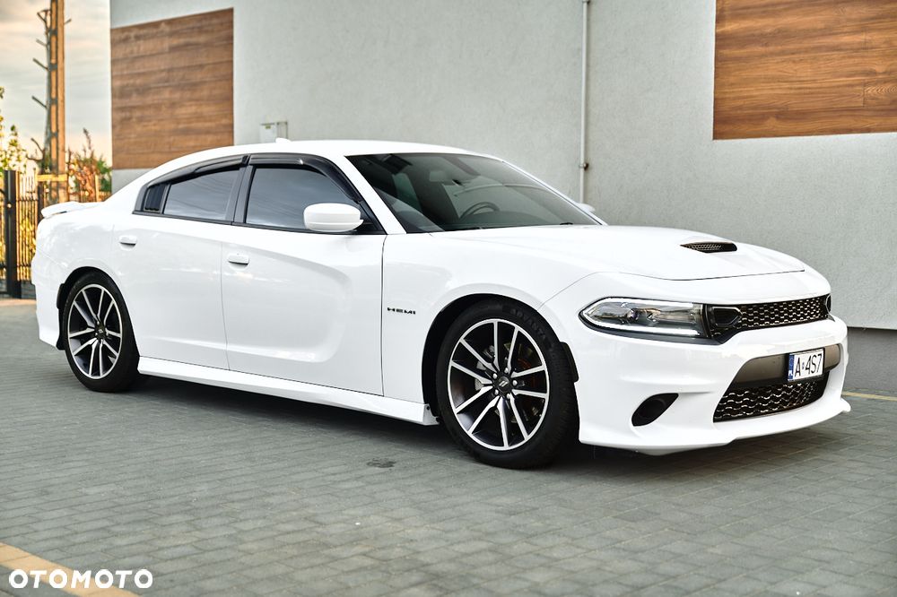Dodge Charger 5.7 R/T - 19