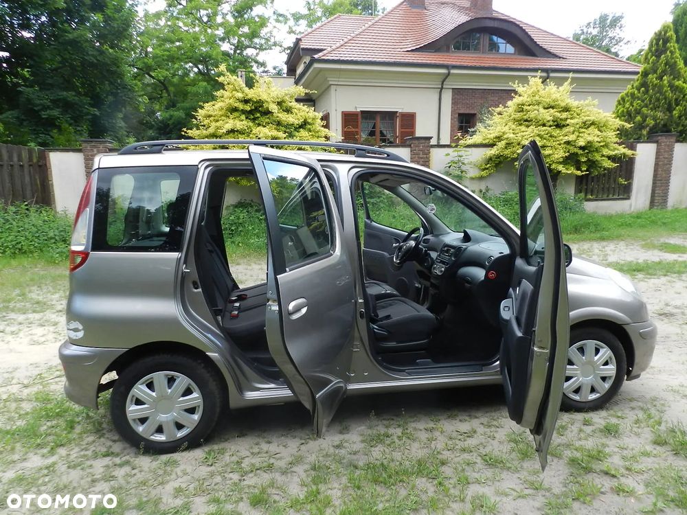 Toyota Yaris Verso 1.3 Automatik Sol - 10