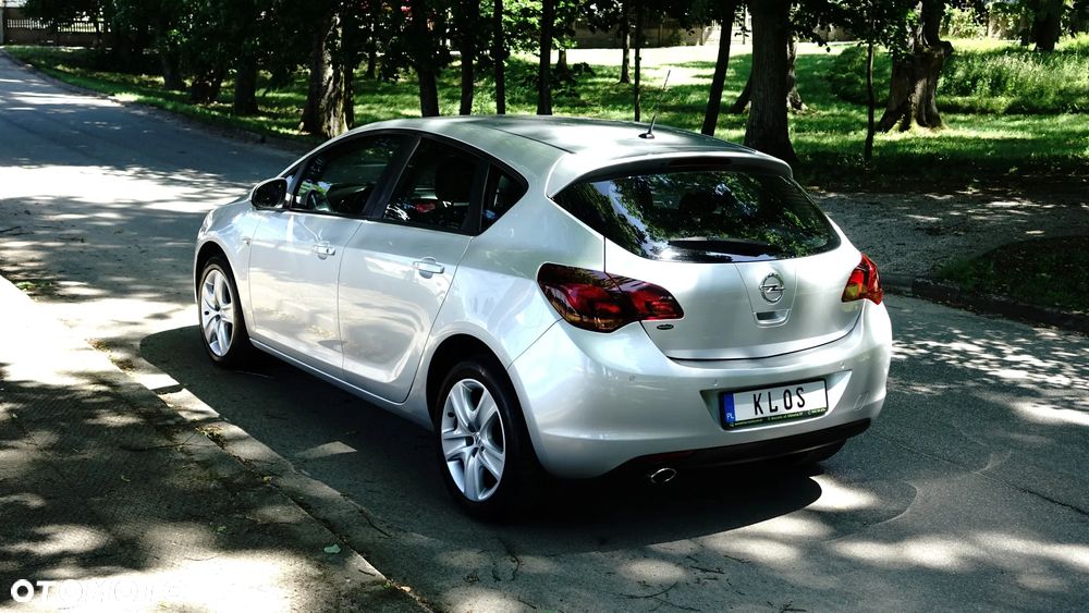 Opel Astra 1.4 Turbo Cosmo - 30
