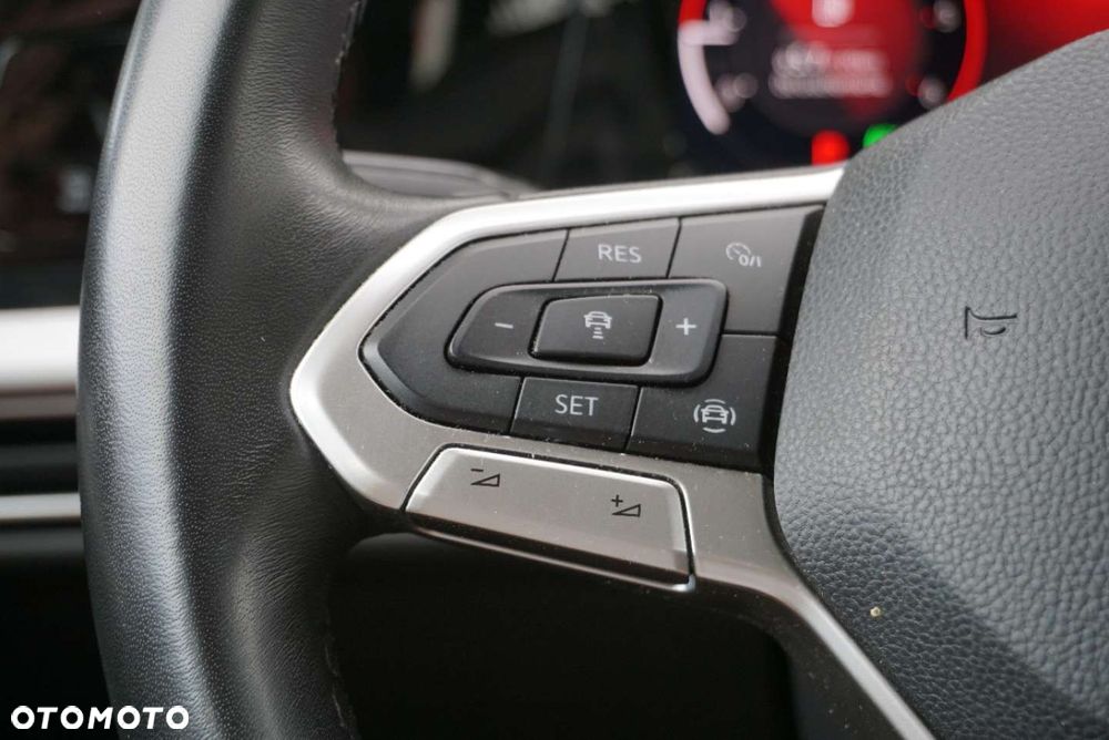 Volkswagen Golf - 20