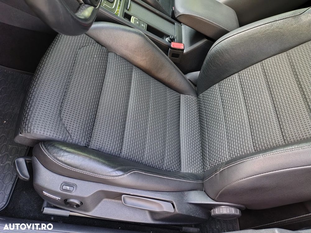 Volkswagen Golf 2.0 TDI (BlueMotion Technology) DSG Highline - 4