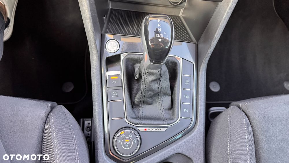 Volkswagen Tiguan 2.0 TDI SCR 4Mot Life DSG - 27