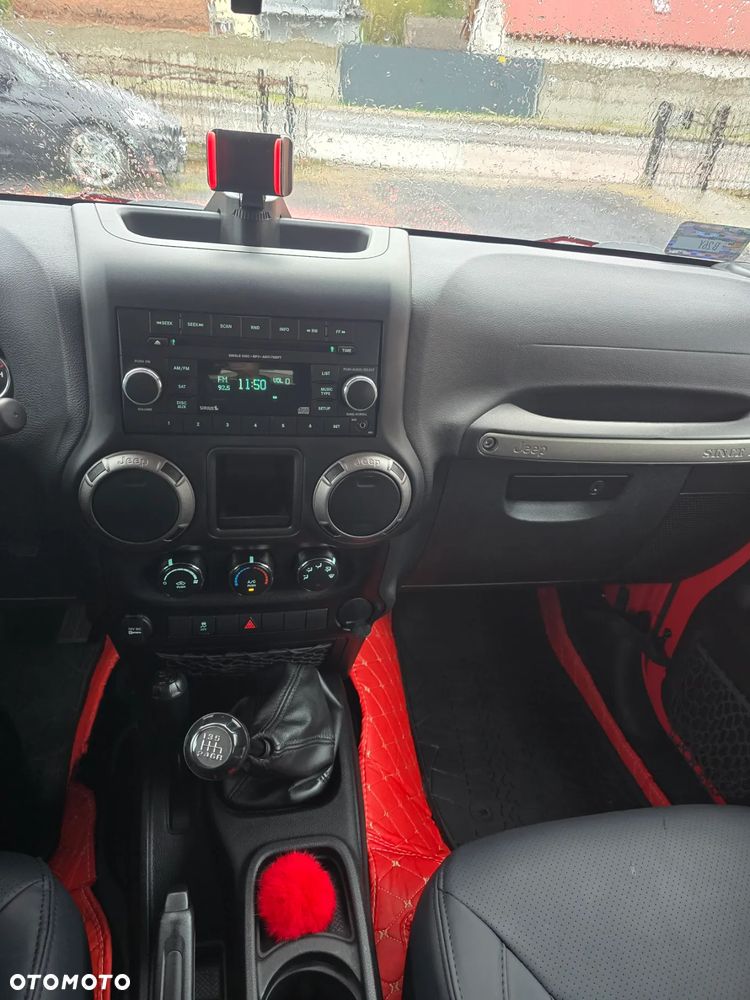 Jeep Wrangler - 13
