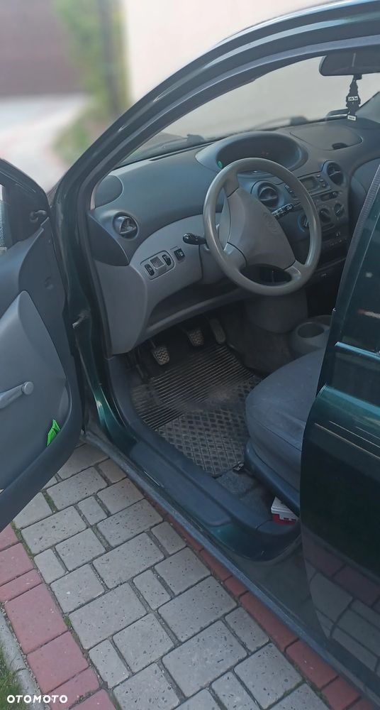 Toyota Yaris 1.0 Pak1 - 14